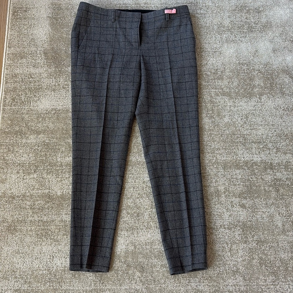 Theory Grey Wool Pants, Size 6